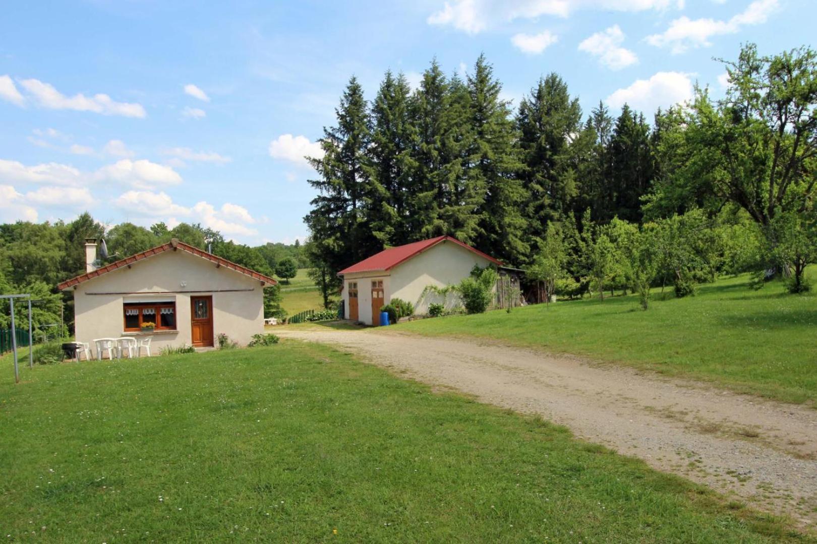 Au Bon Accueil Villa Peyrat-le-Château Екстериор снимка