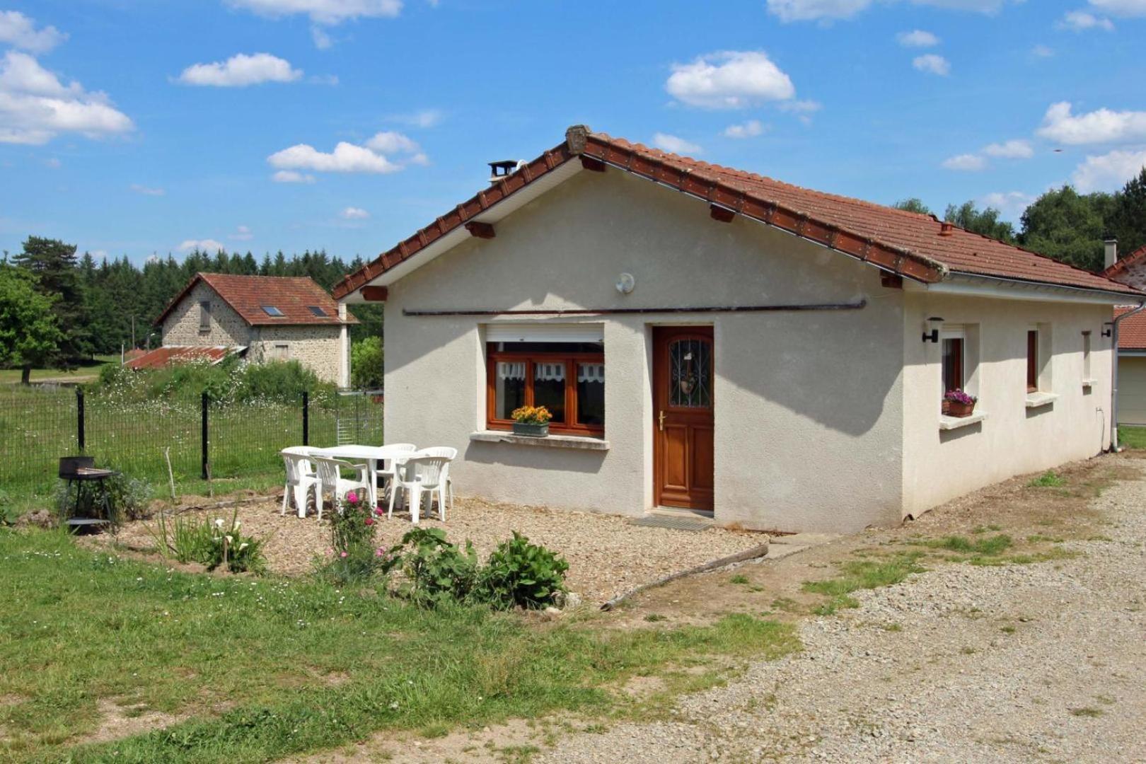 Au Bon Accueil Villa Peyrat-le-Château Екстериор снимка
